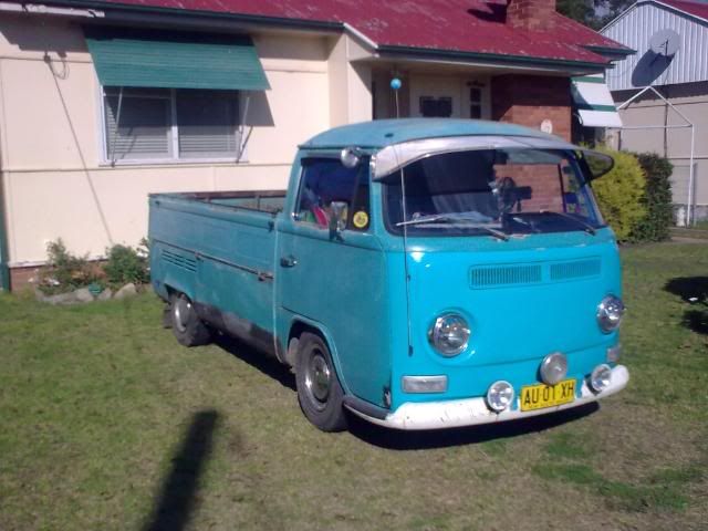 http://i54.photobucket.com/albums/g104/greedy53/72%20ute/driverssideverylow.jpg