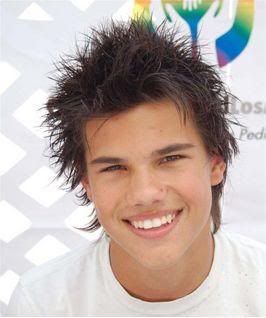 http://i54.photobucket.com/albums/g104/smc_01/Twilight/Jacob%20Black/taylor_lautner_1203457045.jpg