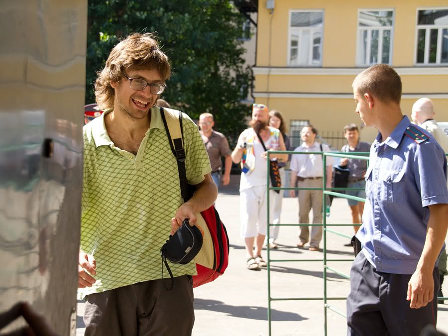 Приговор по делу Запретного искусства и вокруг: зарисовка извне зала суда 