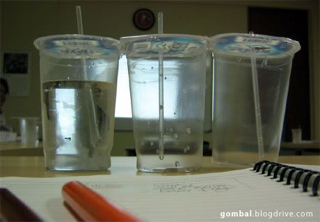 air kemasan dalam gelas