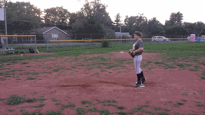 Bailypitching-071415-side1.gif