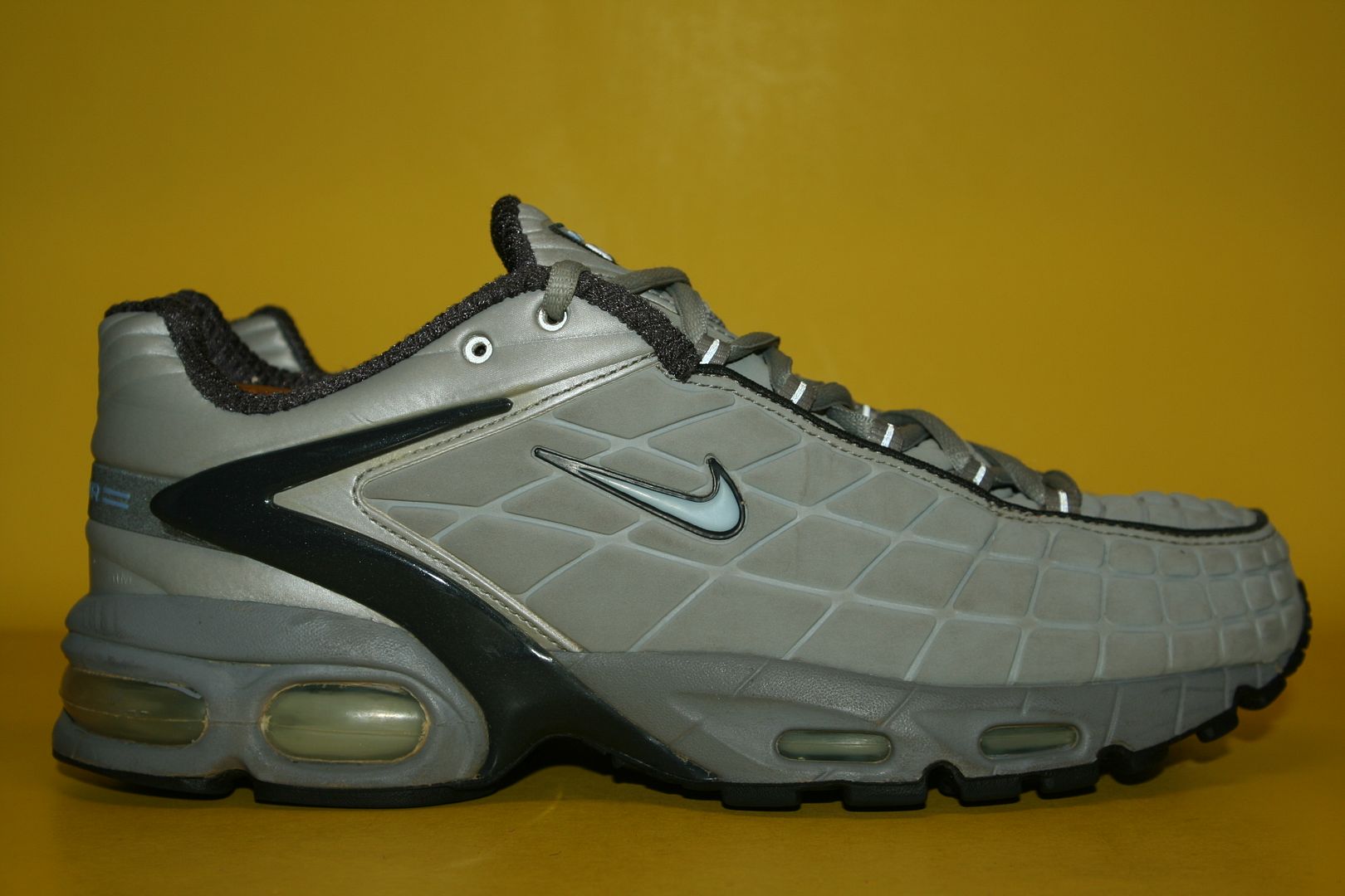 air max tailwind 2000