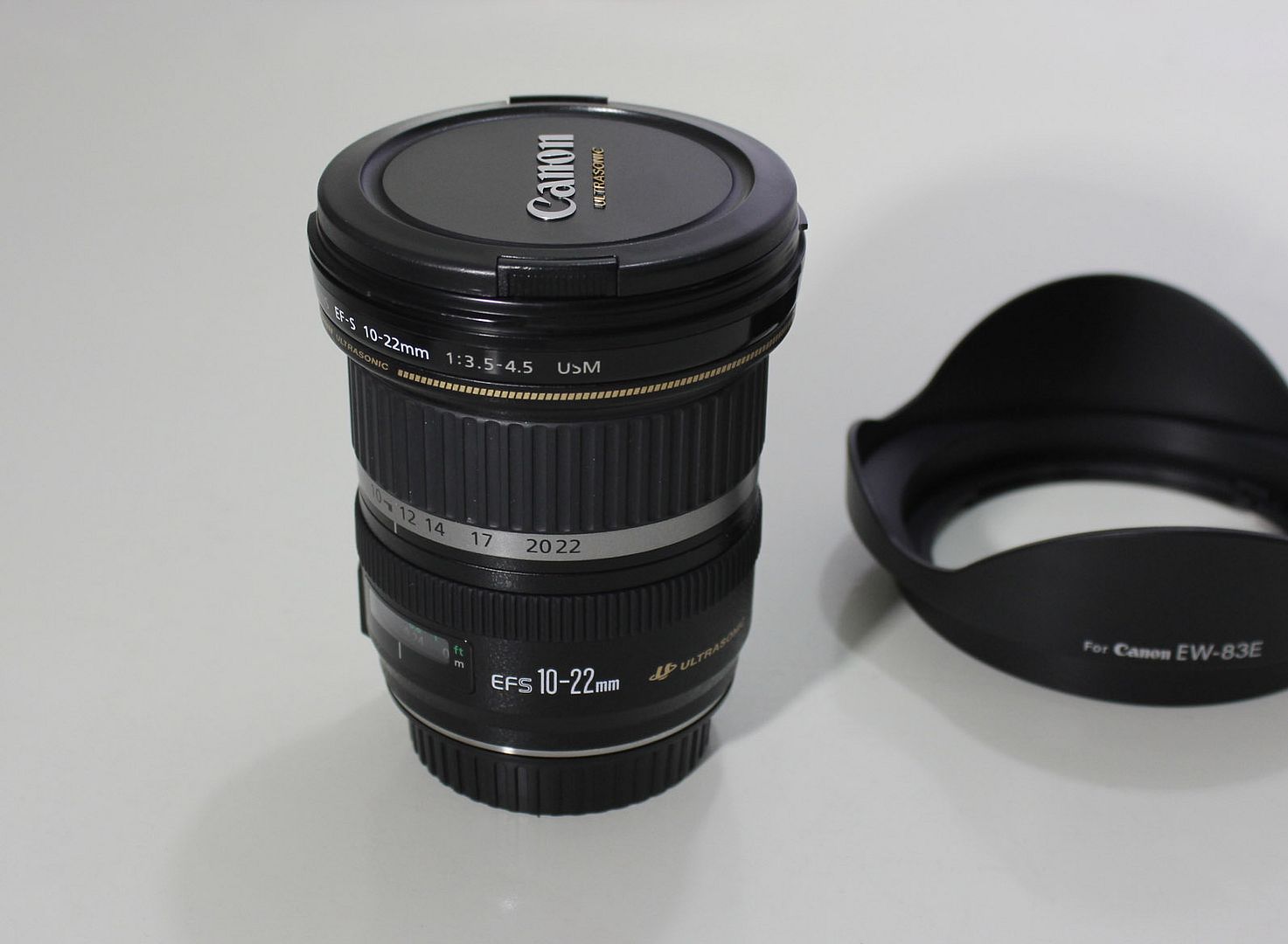http://i54.photobucket.com/albums/g115/chuacotien/Canon/Canon%20Len/10-22_zpsf71b497b-1.jpg
