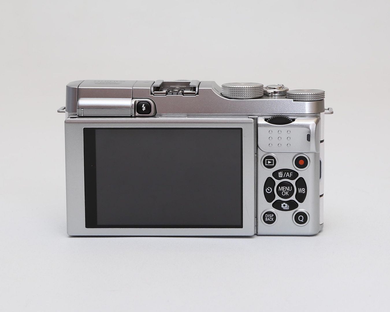 http://i54.photobucket.com/albums/g115/chuacotien/Fujifilm/Fujifilm%20Body/x-a2e_zpssk5glkkg.jpg