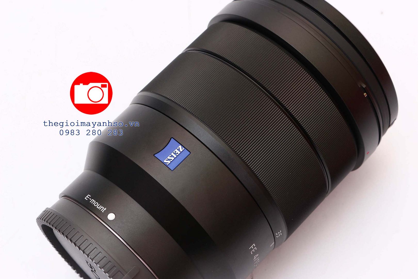 http://i54.photobucket.com/albums/g115/chuacotien/Sony/Carl%20Zeiss/16-35c%20copy_zpsjbo5wwp0.jpg