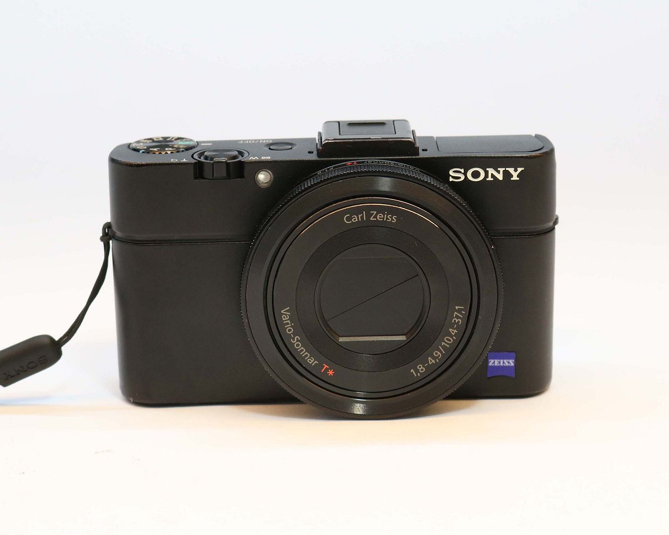 http://i54.photobucket.com/albums/g115/chuacotien/Sony/rx100mk2a_zps0mlcy6ma.jpg