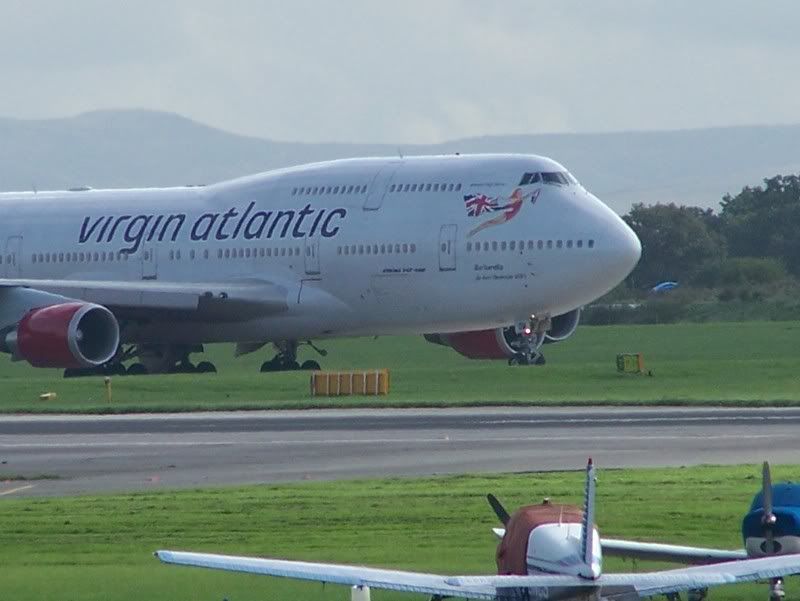 http://i54.photobucket.com/albums/g84/Stevie-Baby/MAN/manchesteraiport18-1.jpg