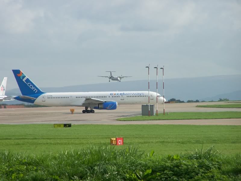 http://i54.photobucket.com/albums/g84/Stevie-Baby/MAN/manchesteraiport18-2.jpg
