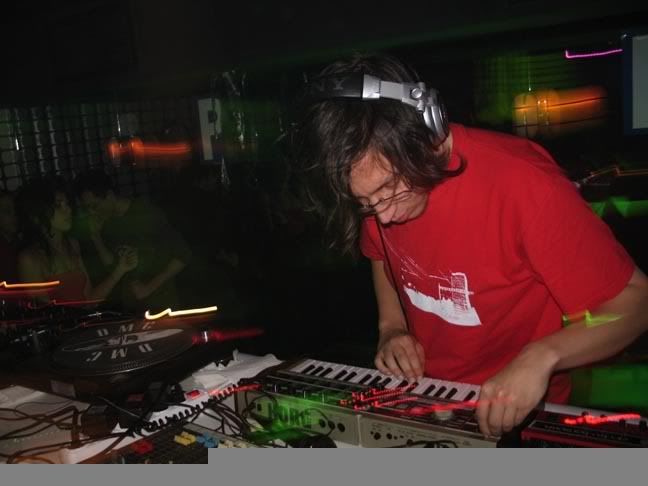 legowelt2.jpg