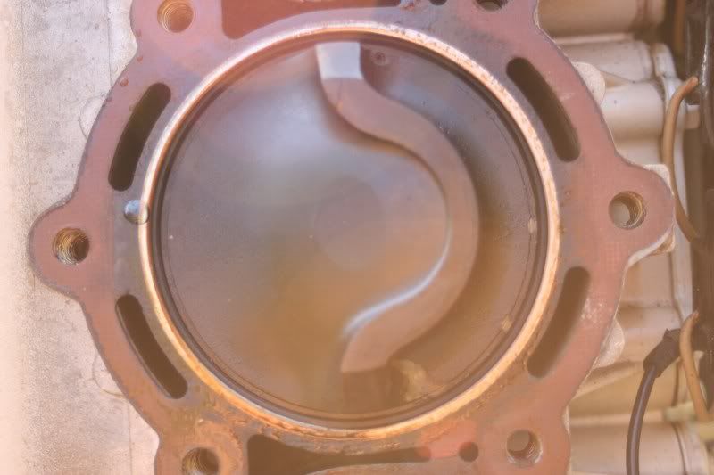 cylinder2pistontop.jpg