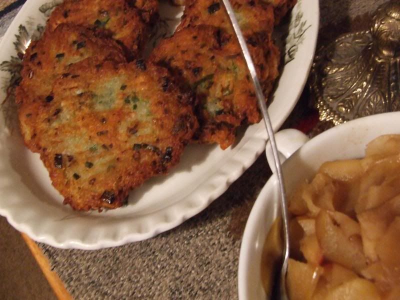 Potato Pancakes with Apple-Pear Compote Pictures, Images and Photos