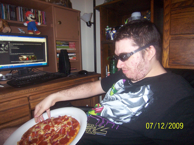 MeeatingPizza.png