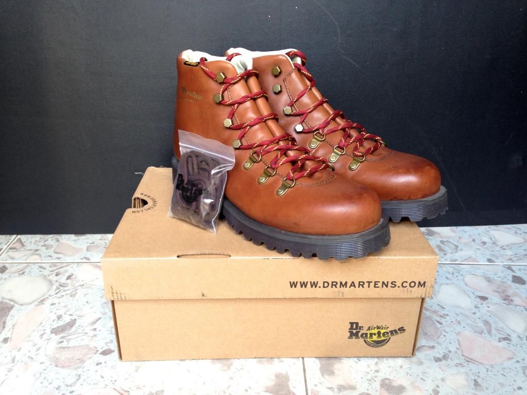 Dr Martens Holt Boot new 100% fullbox giá tốt